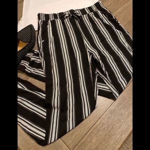 •NWT Black & White Striped Jogger Style Pants